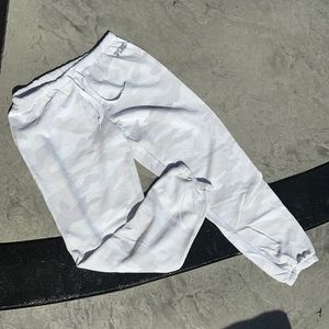 Pink Victorias Secret Arctic Camo Sweatpants Preloved Size Medium🌸